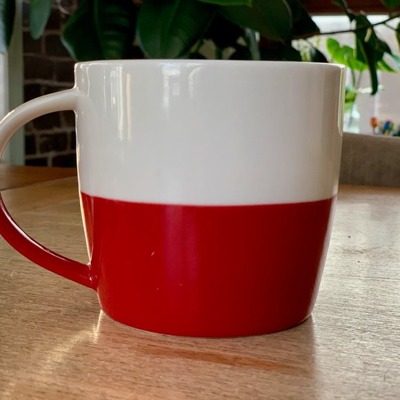 Starbucks Mug 2011 - Cup Red & White - 16 fl oz - Picture 3 of 3